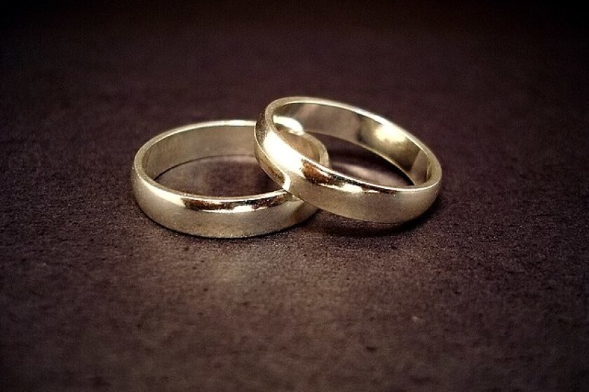 WCT.STOCK.Wedding.rings.jpg
