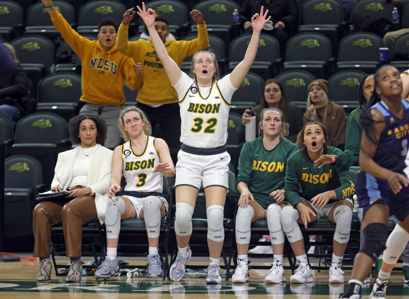 012122.S.FF.NDSUwomensbb