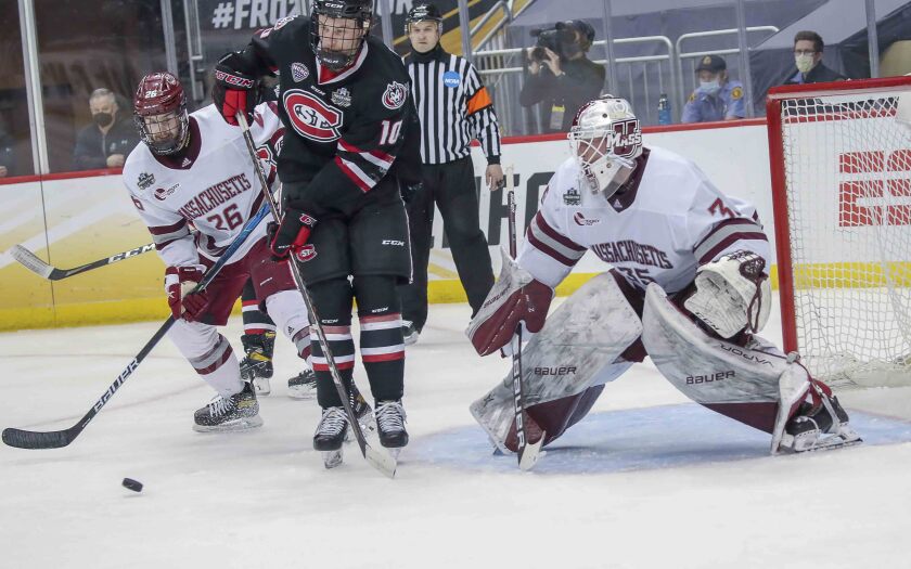 NATIONAL CHAMPIONS!!! Massachusetts Hockey Blanks St. Cloud State 5-0 For  First NCAA Title - University of Massachusetts Athletics