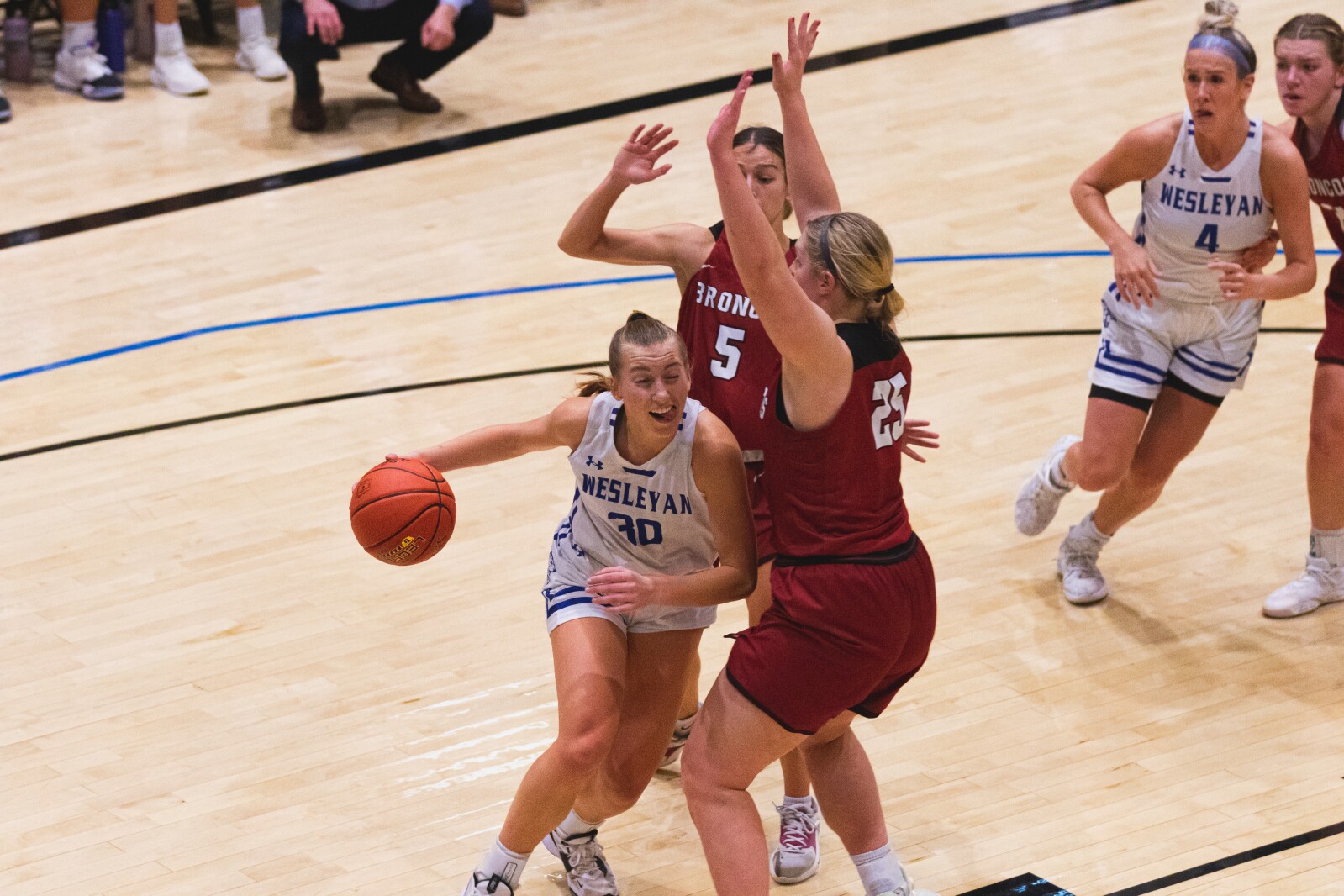 12-3-22DWUBasketball-11.jpg