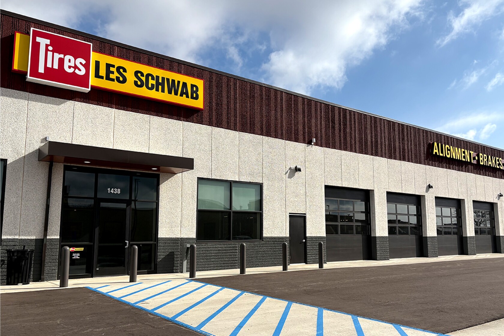 Les Schwab Tires ready to open in Worthington - The Globe | News ...