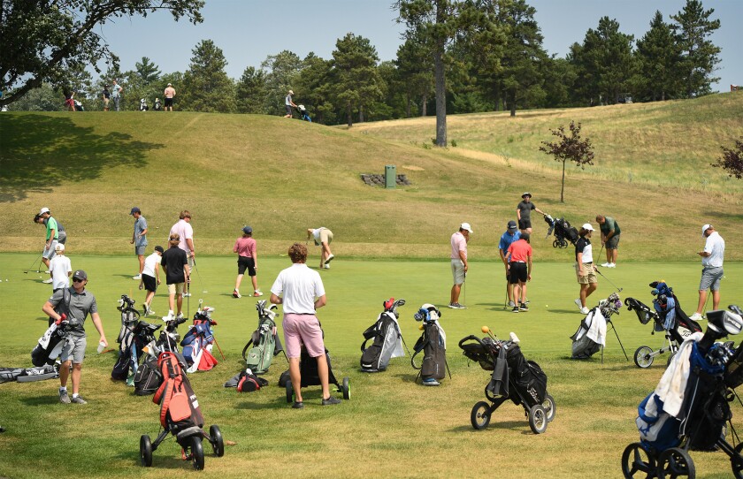 073121.S.BP.BIRCHMONTWED Putting.jpg