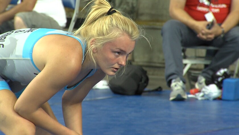 KEYFRAME nd wrestle in fargo.jpg