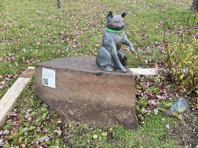 Communication Statues Listen: Remembering 'The Great Catsby' and 'The Sawyer' through their ...