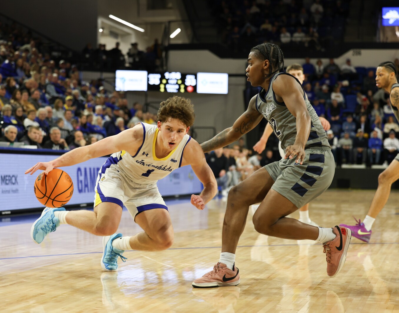 Oscar Cluff's big day carries South Dakota State past Oral Roberts Oscar Cluff's big day carries South Dakota State past Oral Roberts