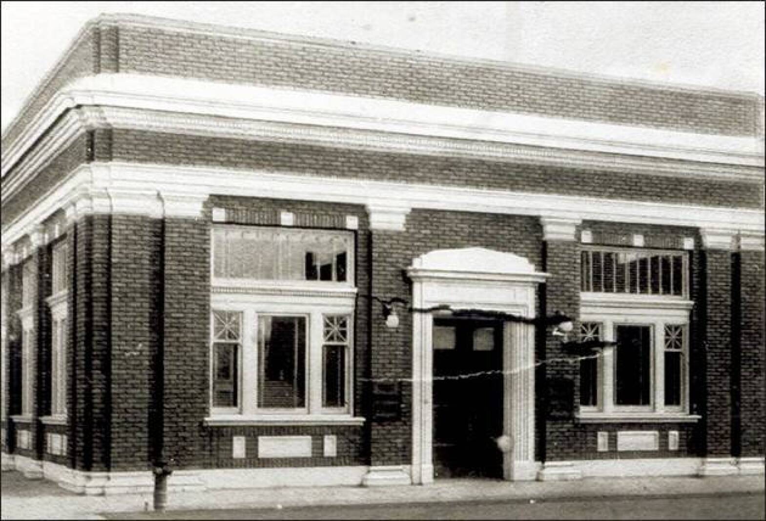 From the bank to the bar Avoca building dates back to about 1918 The