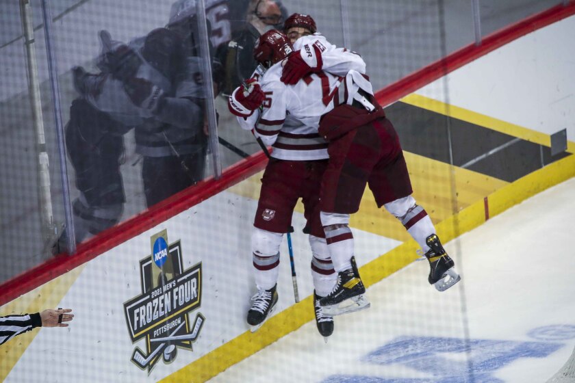 NATIONAL CHAMPIONS!!! Massachusetts Hockey Blanks St. Cloud State 5-0 For  First NCAA Title - University of Massachusetts Athletics