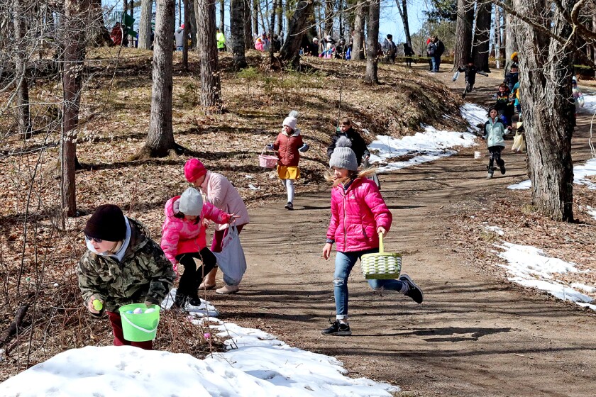 Families enjoy the Annual Lake Shore Easter Egg Hunt Saturday, April 17, 2022, at Fritz Loven Park.