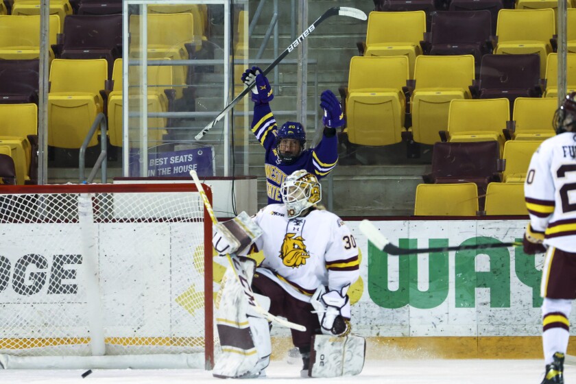 Minnesota Duluth Women’s Hockey plays Minnesota State in the first round of the WCHA tournament