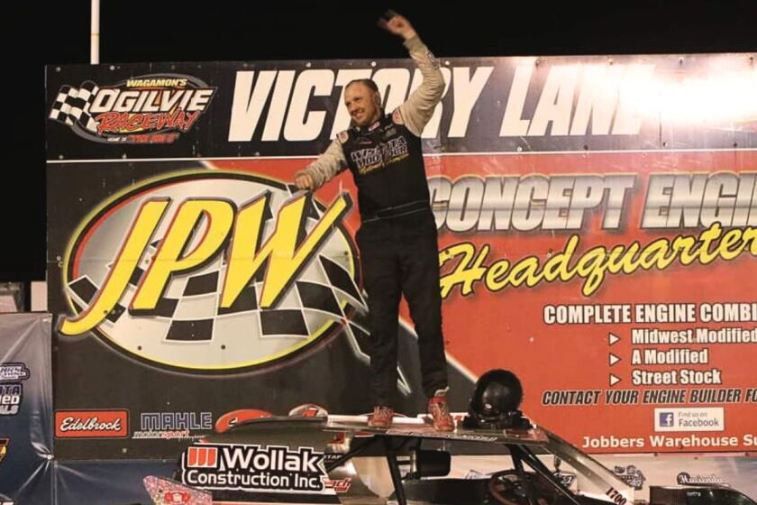 Dustin Sweatt Racing Minnesota racer Dustin Holtquist stays competitive defending WISSOTA ...