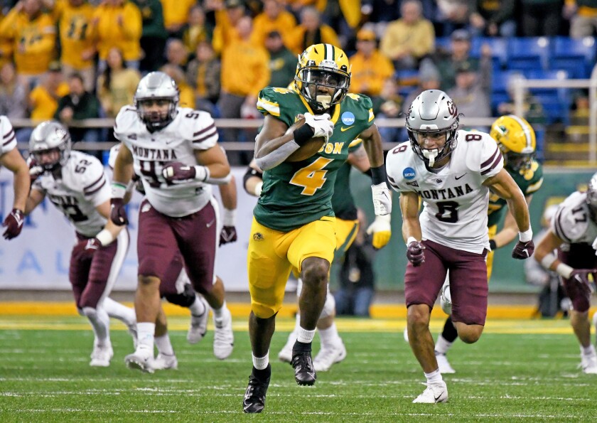 120422.S.FF.NDSUfootball