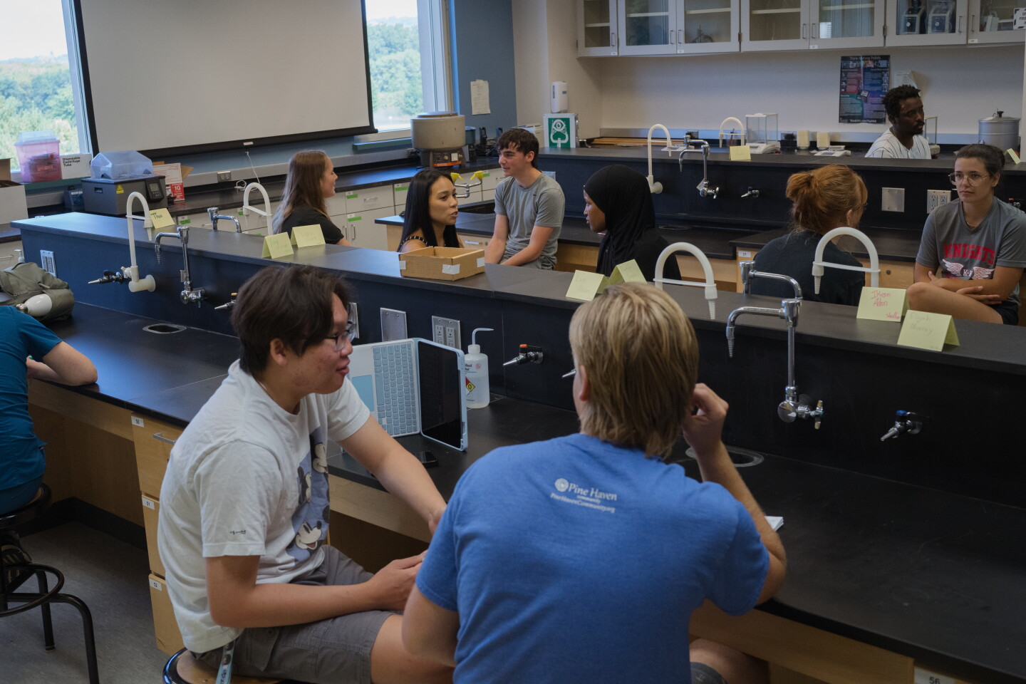 Students At Rcht Rochester Community and Technical College bustles with more students ...