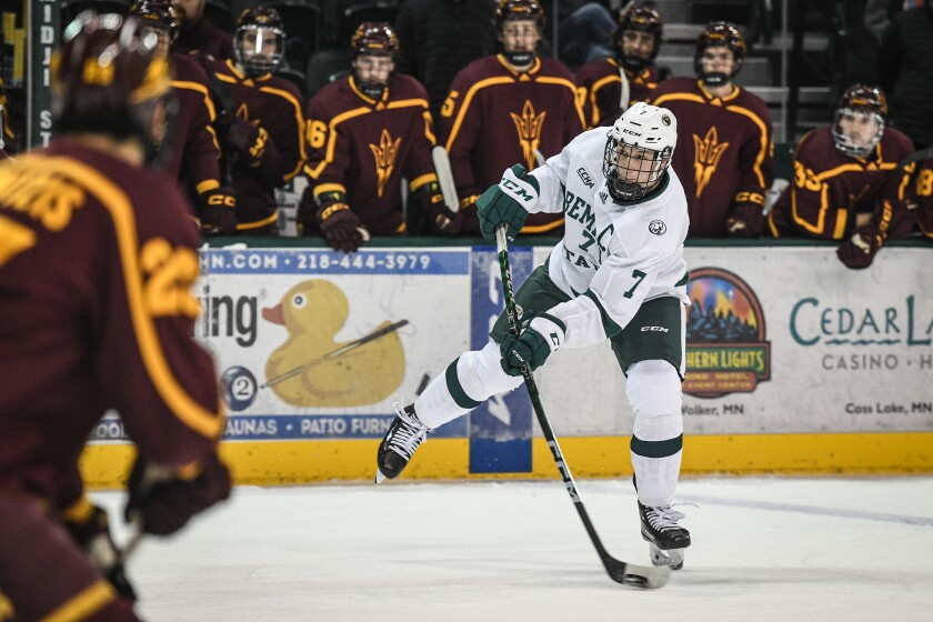 101222.S.BP.BSUMHKY2 Kyle Looft.jpg