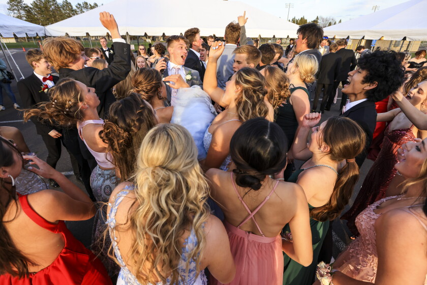 Cloquet prom: Footloose, mask-free in school parking lot - Cloquet Pine Journal | News, weather, sports from Cloquet Minnesota Cloquet prom: Footloose, mask-free in school parking lot - Cloquet Pine Journal | News, weather, sports from Cloquet Minnesota