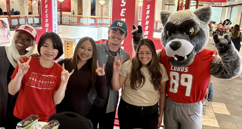 Lobos-Bison Matchup Draws Enthusiasm in Albuquerque