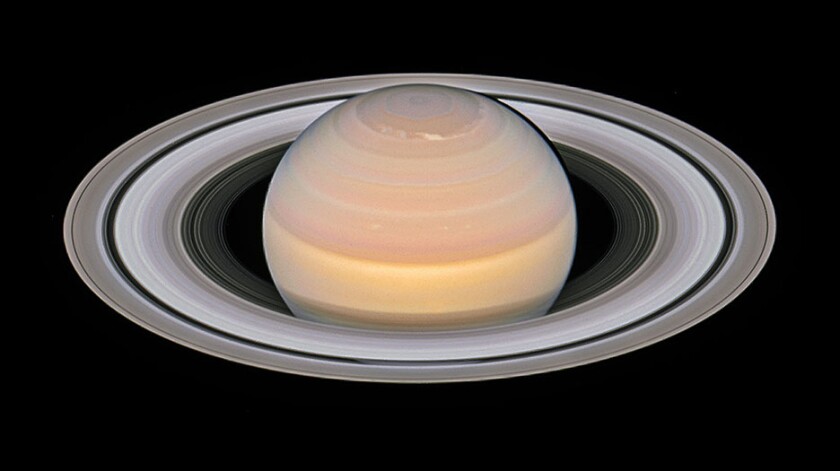 Saturn Hubble July 2018 S.jpg