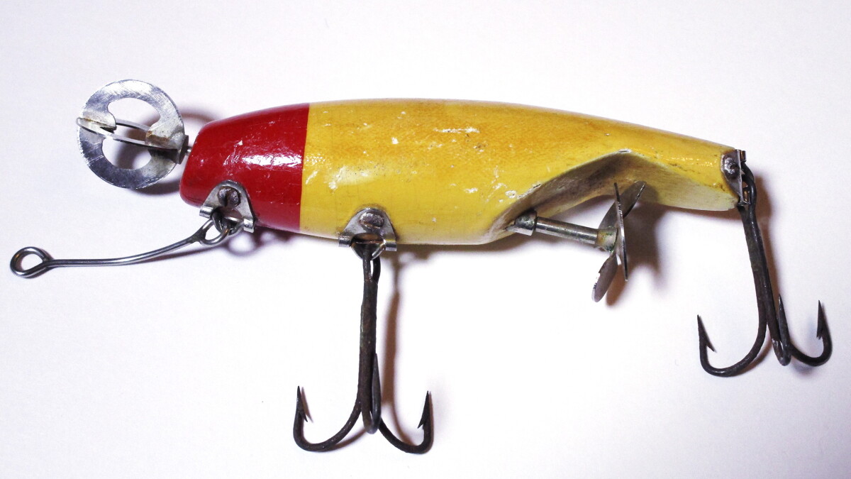 cedrus fishing lures Chaos Tackle Dirdy "B" Three-Section Cedar Topwater Guide's Choice Pro Shop the green 4 plug shown below slayed em while the unpainted jig did not 6" Rigged Cedar Plugs -
