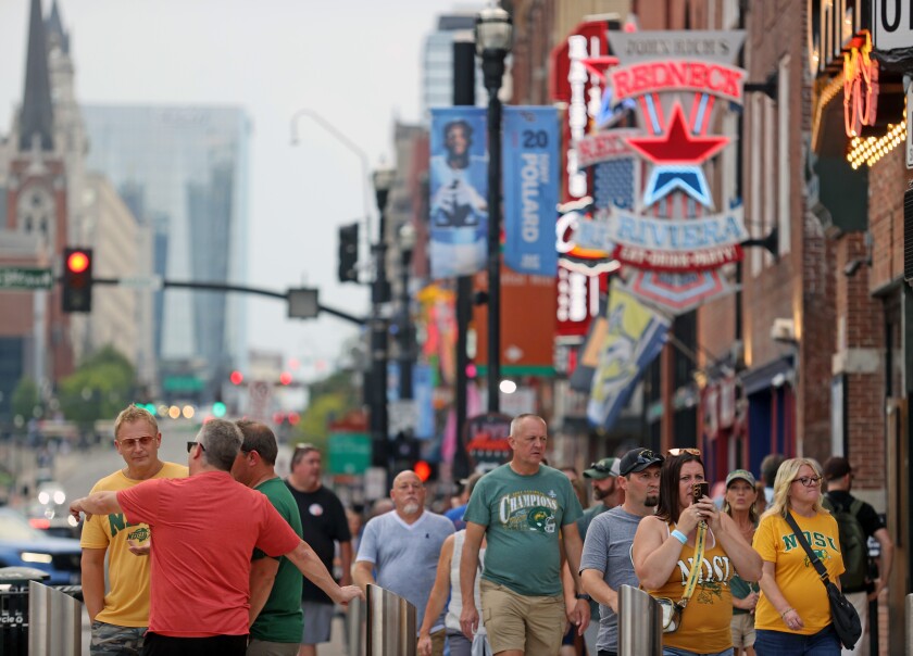 090625.S.FF.bisonnashville