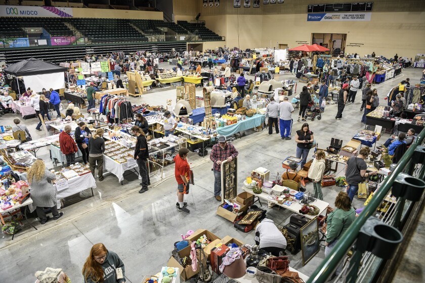 041723.N.BP.Garage Sale - 6.jpg