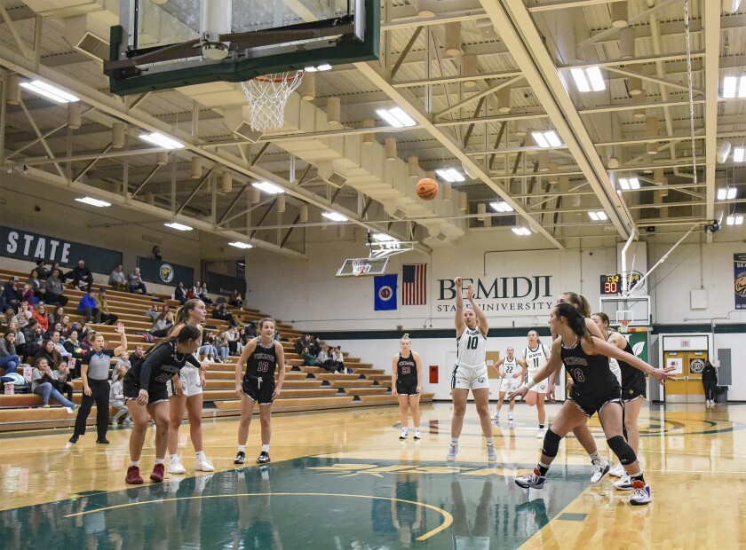 111222.S.BP.BSUWBB Maddie Schires.jpg