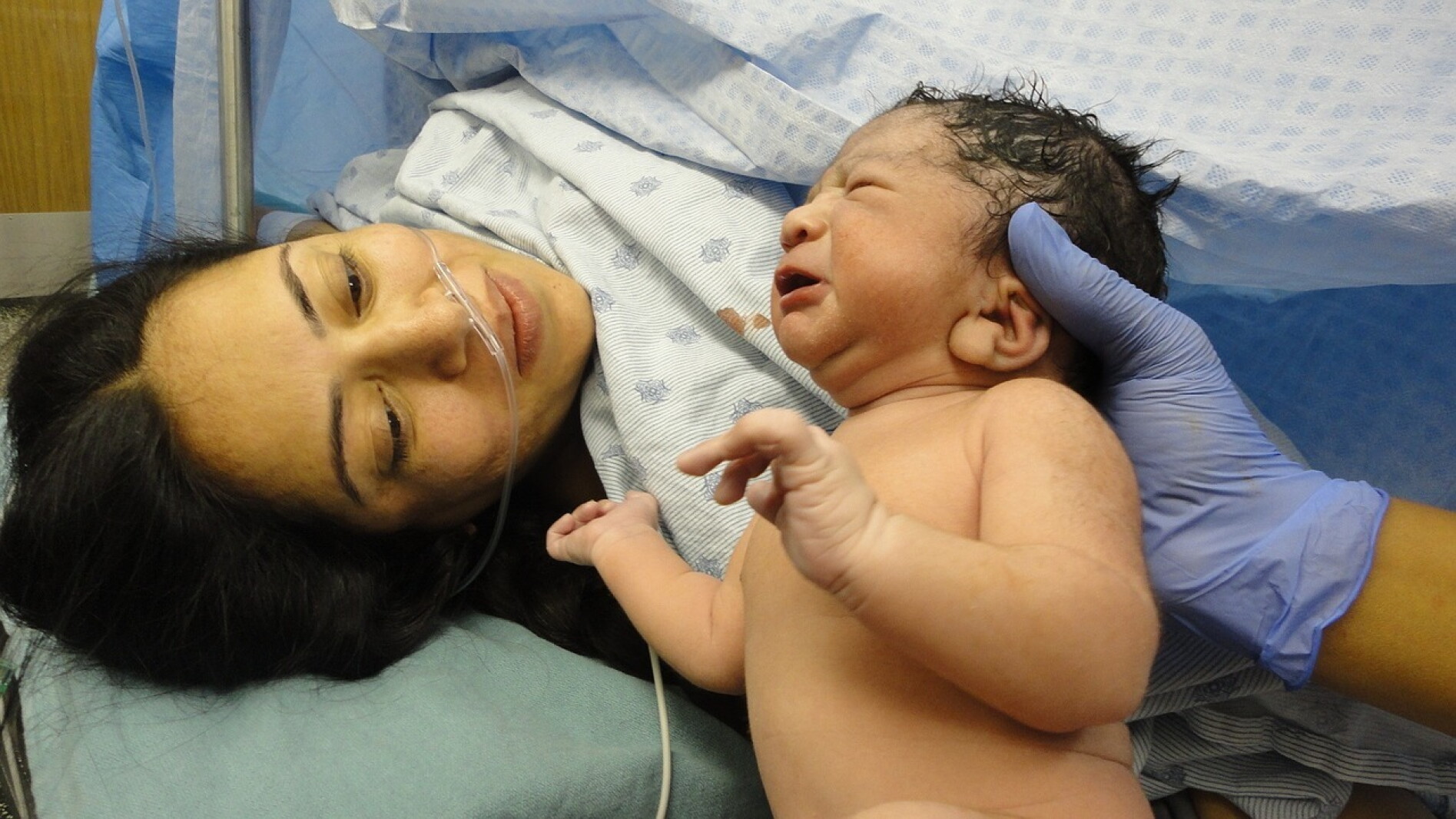 Copap Skin-to-skin contact after birth good for mom and baby