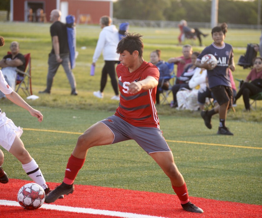 091222.S.WCT.CARDINALS.SOCCER.ZELAYAVELASQUEZ.jpg