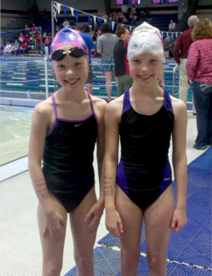 Madi and Lexi Gerdes first meet (2).jpg