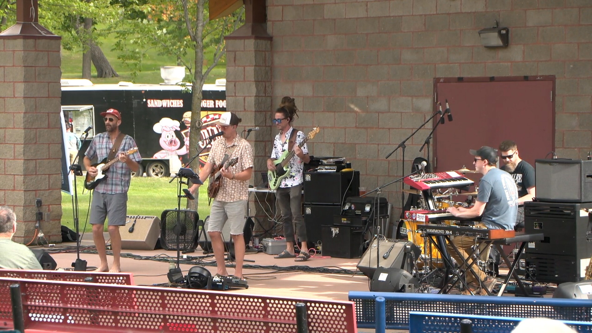Detroit Lakes brings music to City Park