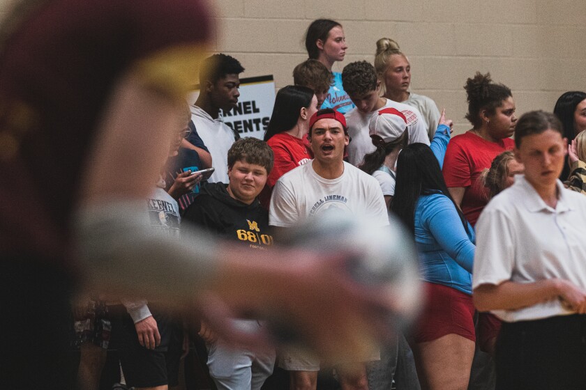 9-29-22VolleyballMitchellvsRoosevelt-39.jpg