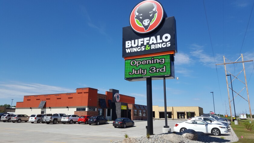 070119.B.FF.BUFFWINGSRINGS002.jpg