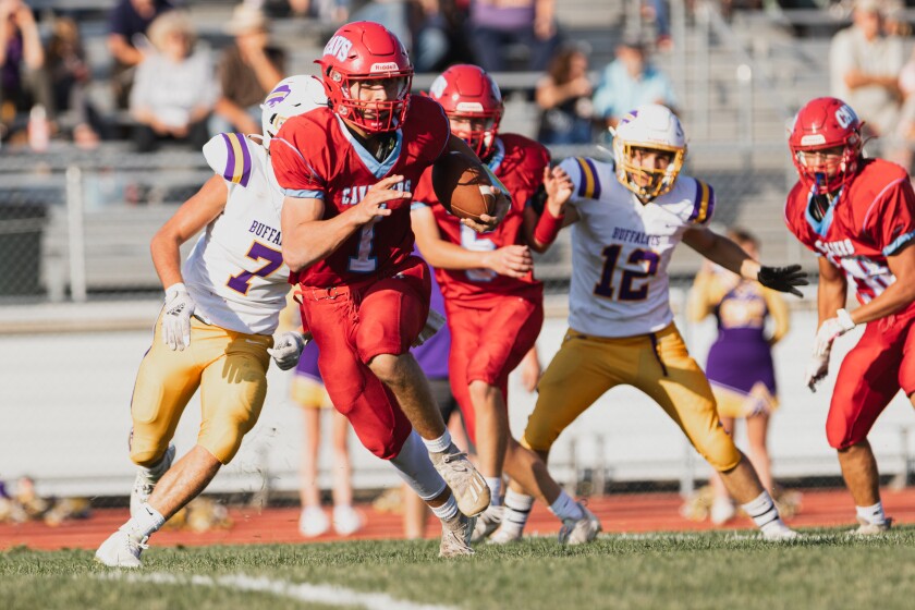 9-16-22PrepFootballStanleyCountyvsBonHomme-41.jpg