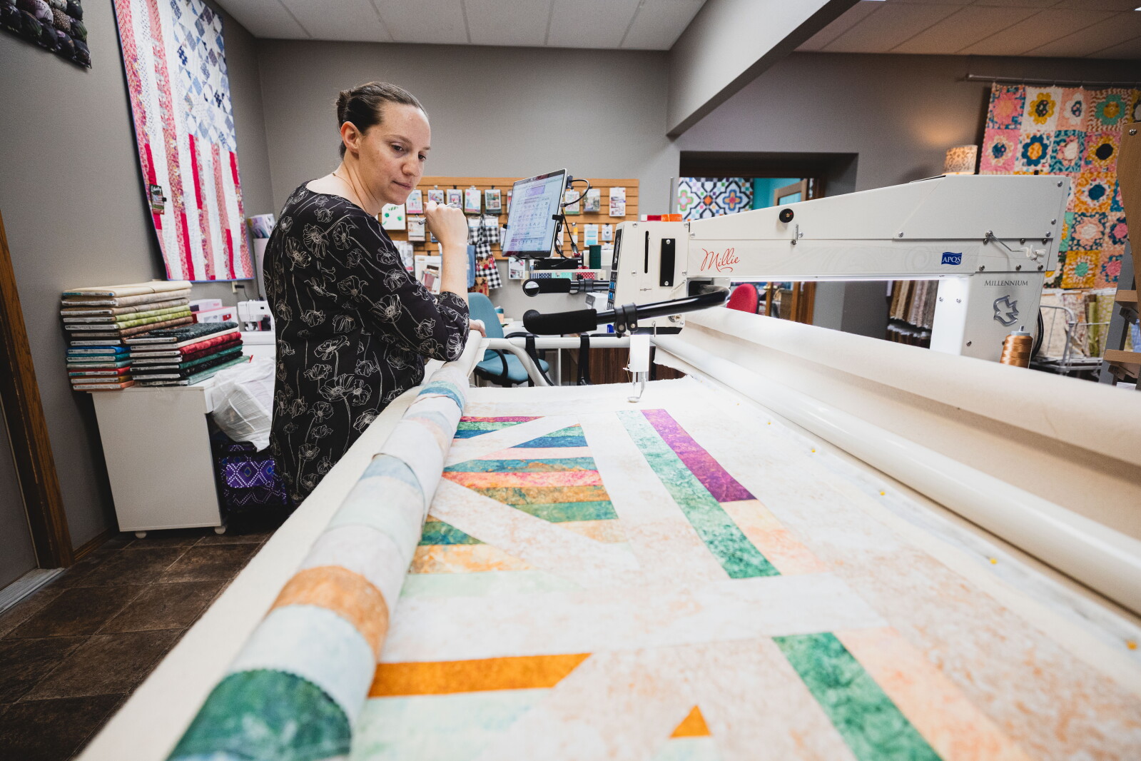 Communication Quilt Mount Vernon quilter’s design featured in regional shop hop - Mitchell ...