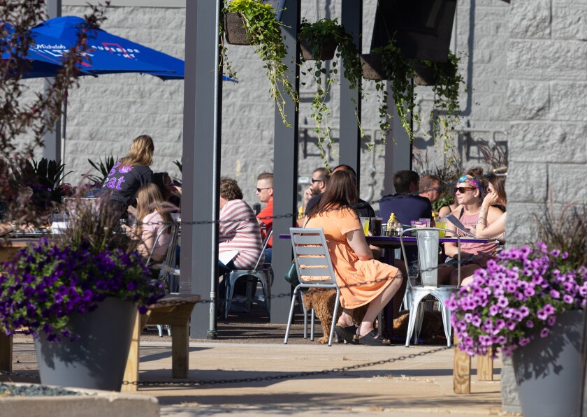 06-29-22-rm-dining-purplegoat-9468.jpg
