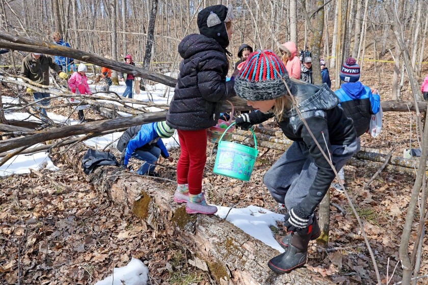 Families enjoy the Annual Lake Shore Easter Egg Hunt Saturday, April 17, 2022, at Fritz Loven Park.