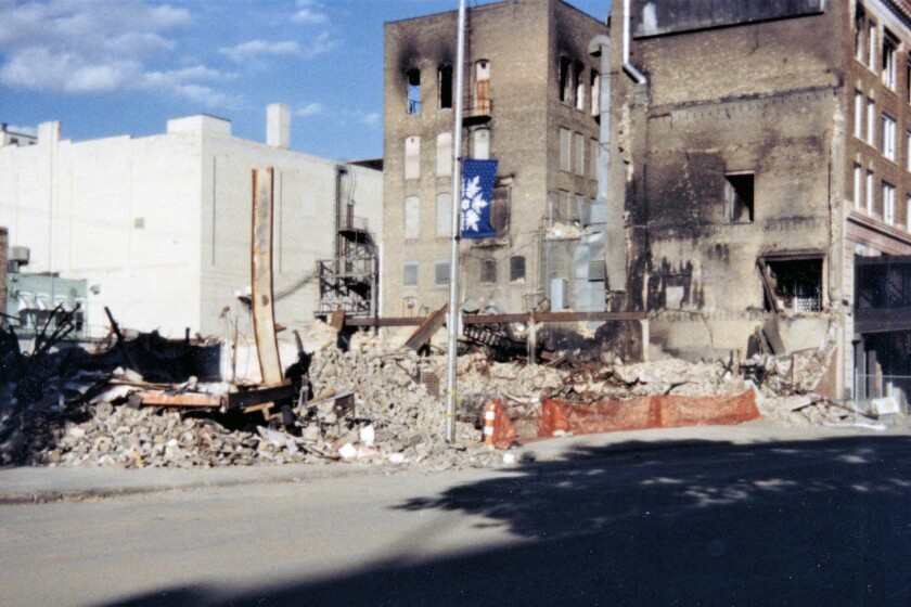 97Flood_Barness9.jpg