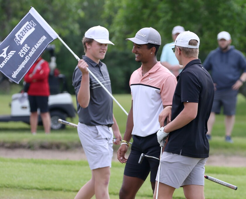 state b boys golf x medalist kramlich smiling 060425.jpg