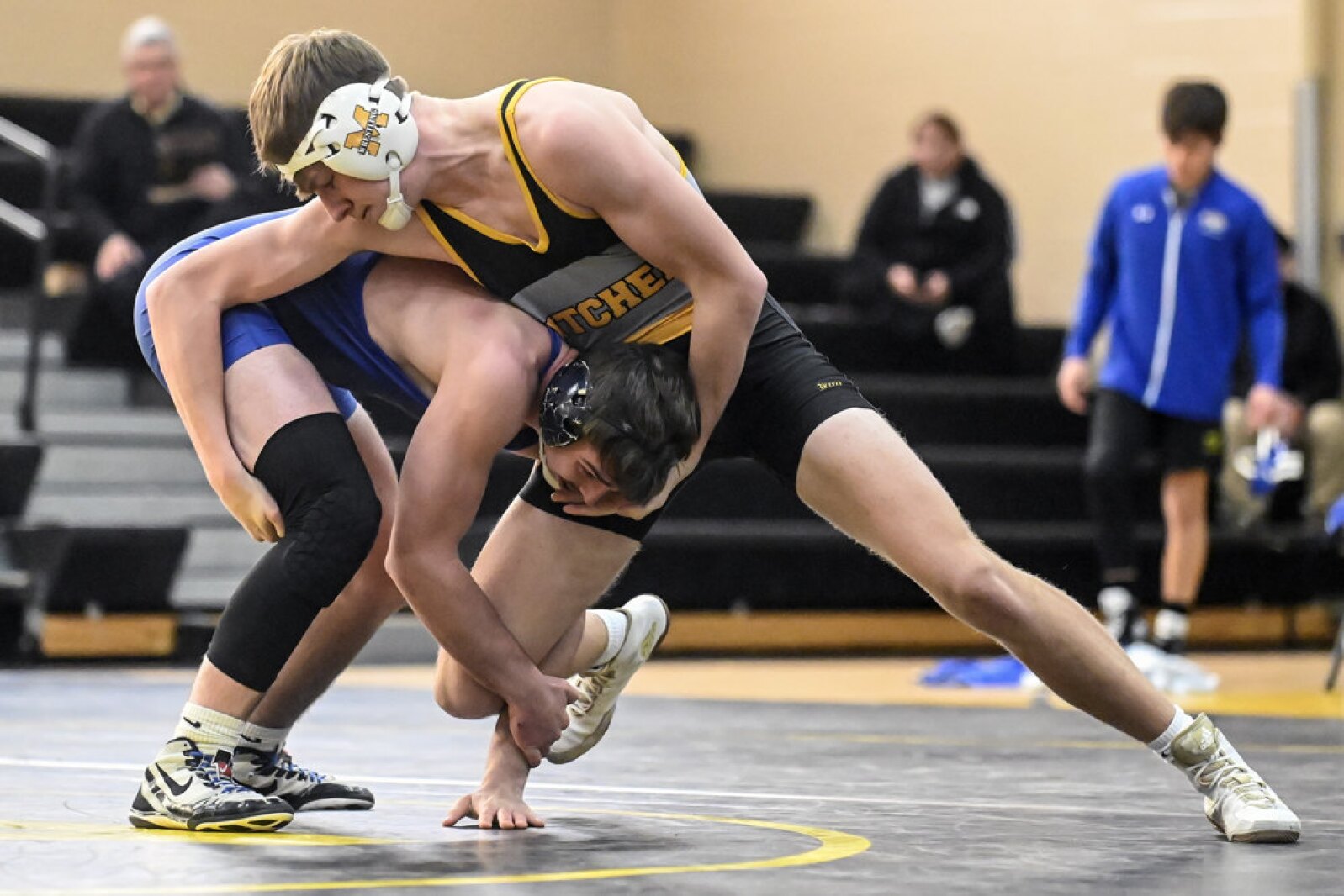 010122.KernelWrestling1.jpg