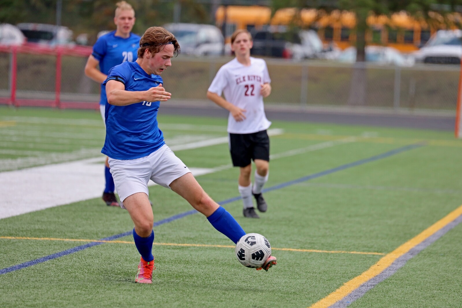 Brainerd's Keaton Walkowiak kicks the ball against Elk River on Saturday, Sept. 17, 2022, at Brainerd.