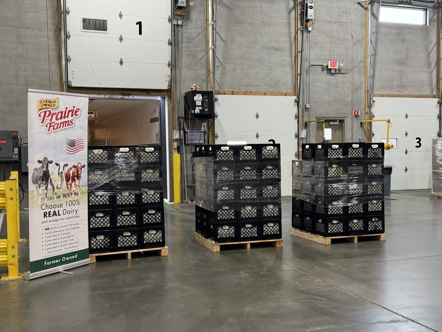 Prairie Farms Dairy donates to Feeding South Dakota for dairy month