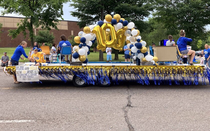 Float commemorating 100 years of Esko Schools