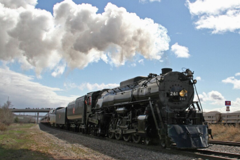 Historic Milwaukee Road 261 locomotive steams into Duluth - Duluth News ...