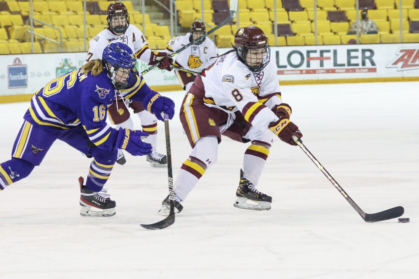 Minnesota Duluth Women’s Hockey plays Minnesota State in the first round of the WCHA tournament