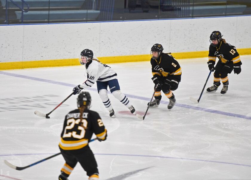 010522.S.BP.BHSGHKY Bella Webb.jpg