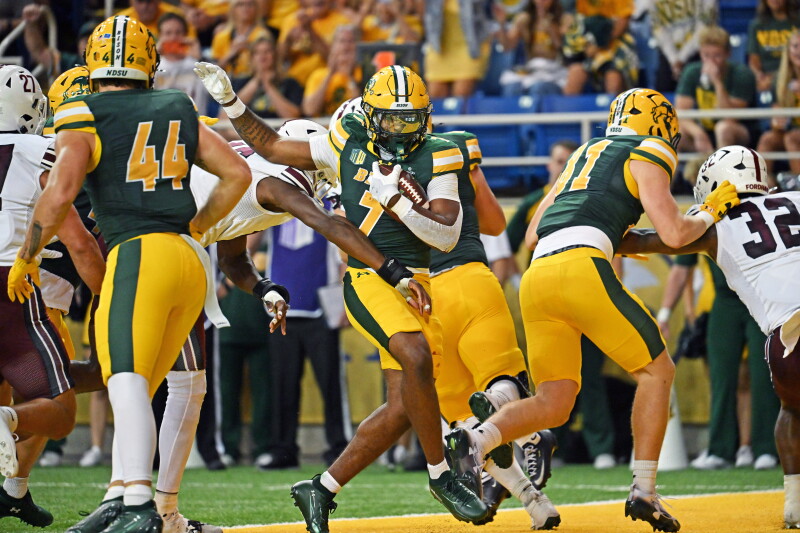 North Dakota State Coach Expects Low-Scoring ‘Rock Fight’ Against New Mexico