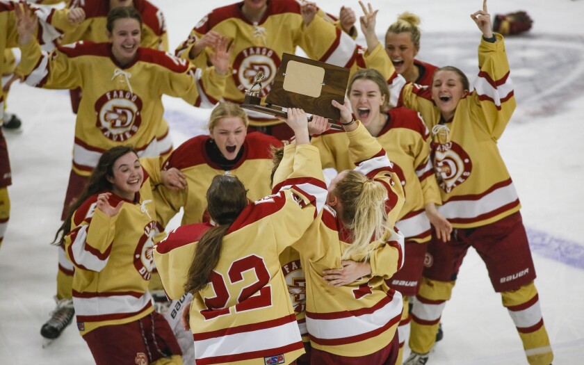 022821.s.ff.stategirlshockey.8.jpg