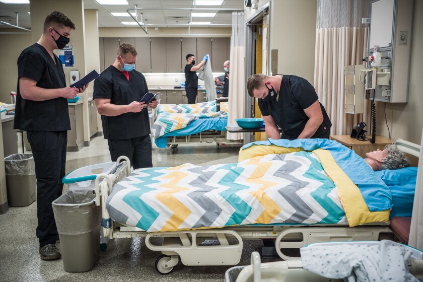 112921-GUARD-NURSING-ASSISTANT-TRAINING-07076.jpg