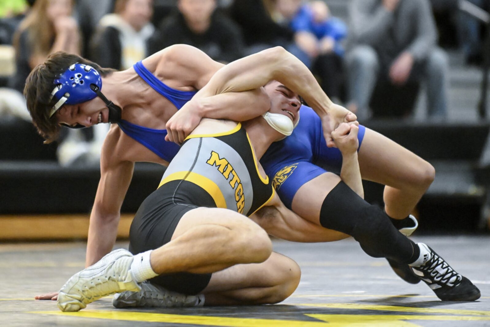 010122.KernelWrestling51.jpg