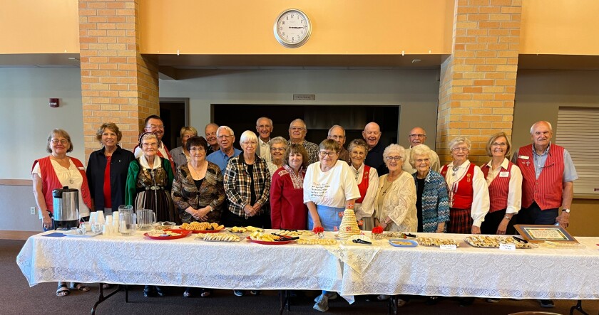 Το Sons of Norway προωθεί την κληρονομιά και τον πολιτισμό της Νορβηγίας Το Sons of Norway προωθεί την κληρονομιά και τον πολιτισμό της Νορβηγίας