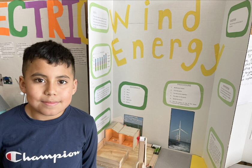 District 518 fifth-graders compete in mini-science fair - The Globe ...