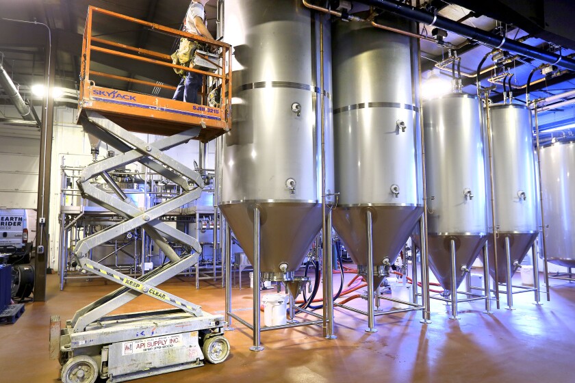 Earth Rider Brewery begins production in Superior - Duluth News Tribune ...